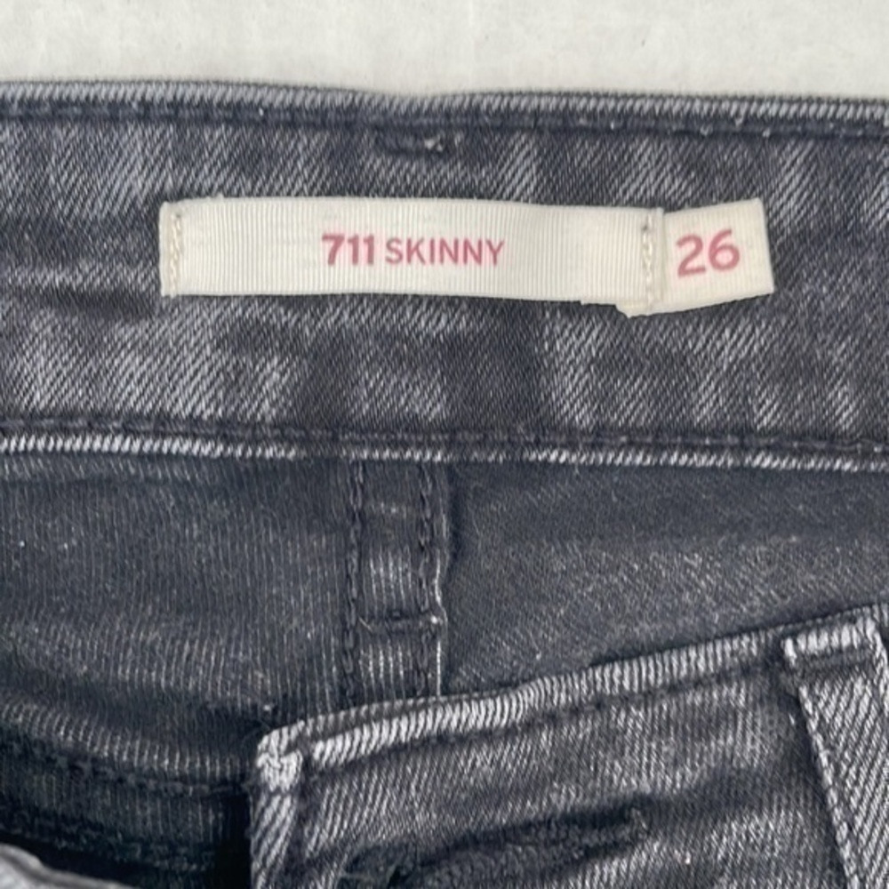 Levi’s 711 Skinny Jeans - Picture 2 of 11